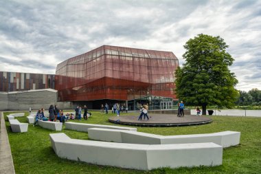 Varşova, Polonya - 30 Haziran 2018. Planetarium (Heavens Of Copernicus) Kopernik Bilim Merkezi'nde, küresel ekran ile donatılmış , Varşova şehir, Polonya.