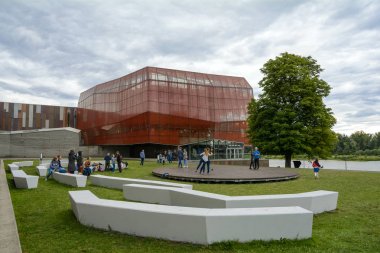 Varşova, Polonya - 30 Haziran 2018. Planetarium (Heavens Of Copernicus) Kopernik Bilim Merkezi'nde, küresel ekran ile donatılmış , Varşova şehir, Polonya.