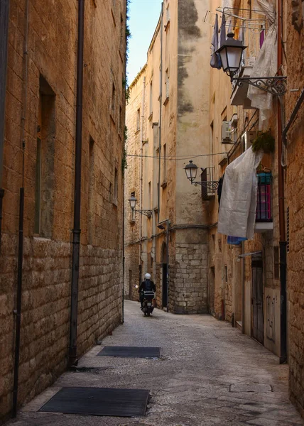 Incrível Rua Estreita Pitoresca Cidade Velha Bari Região Puglia Sul — Fotografia de Stock