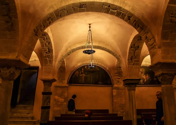 Bari Itália Fevereiro 2019 Cripta Basílica Pontifícia San Nicola Basílica — Fotografia de Stock