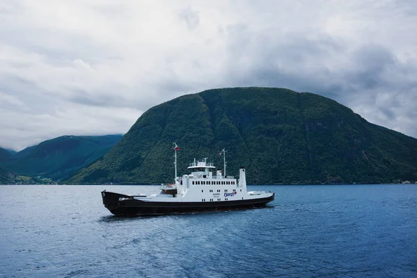 Amazing Blue Landscape Ferry Transportation Dalsfjord Norway — Stok fotoğraf