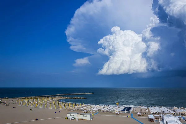 Constanta Rumänien August 2019 Reyna Strand Und Stürmischer Himmel Der — Stockfoto