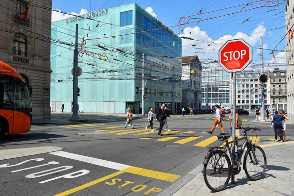 Geneva Switzerland Agustus 2019 Pusat Terkenal Jenewa Dengan Trafik Jalan — Stok Foto