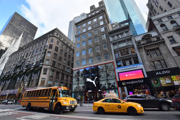 New York Usa 2019 December Fifth Avenue Utcára Néző Midtown — Stock Fotó