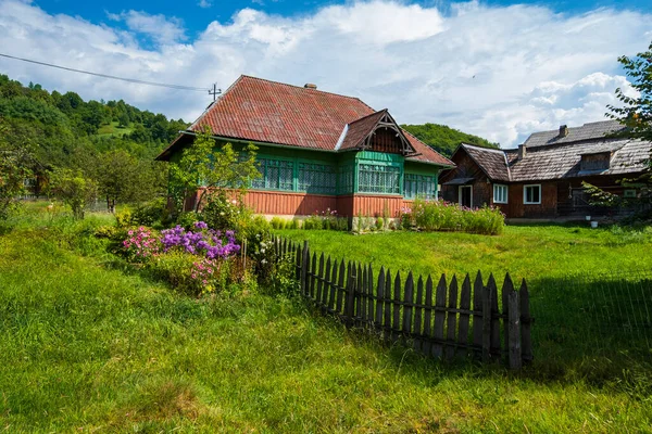 Традиционный Старый Деревянный Дом Марамуреше Румыния — стоковое фото
