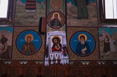 Moisei, Denizcilik, Romanya - 10 Ağustos 2020. Romanya 'nın Maramures kentindeki Moisei Manastırı. 