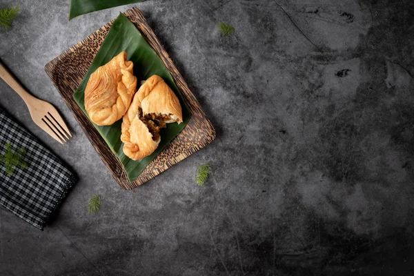 Chicken Curry Puff on cement texture background, traditional Tha — Stock Photo, Image