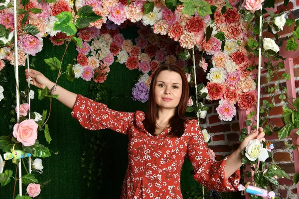 Beautiful Girl Red Dress Background Flowers — Stock Photo, Image