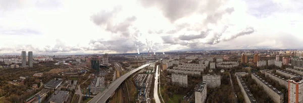 Vista Industrial Urbana Com Tubos Fumaça Retirados Quadricóptero — Fotografia de Stock