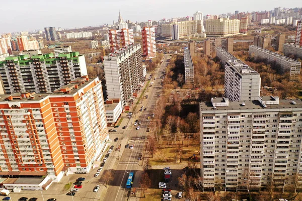 Città Vista Panoramica Con Case Strade Tuoni Presi Quadrocopter — Foto Stock