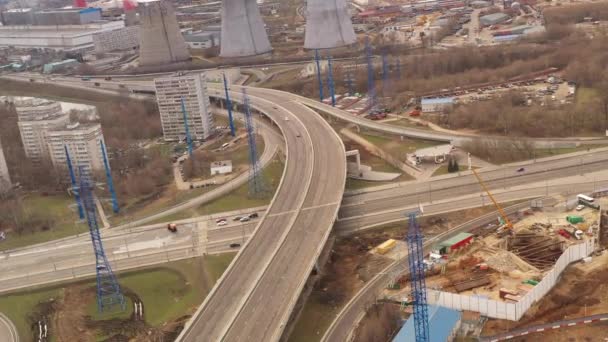 Panoramablick Von Der Drohne Auf Straßenkreuzungen Und Autobahnen — Stockvideo