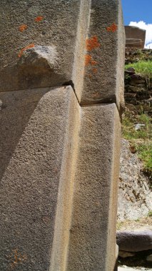 Güney Amerika 'nın geçmişten gelen zanaatkarların katı graniti işlemek için eşsiz bir teknoloji.