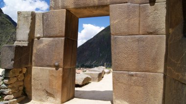 Güney Amerika 'nın geçmişten gelen zanaatkarların katı graniti işlemek için eşsiz bir teknoloji.