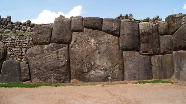 Technologie Unique Pour Traitement Granit Solide Par Des Artisans Passé — Photo