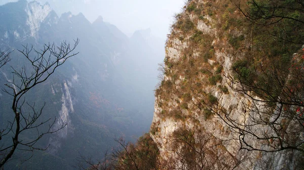 Úžasný Výhled Hory Mraky Přírodního Parku — Stock fotografie
