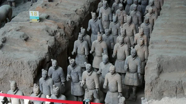 Терракотська Глиняна Армія Охороняє Першого Імператора Чіни Ксині — стокове фото