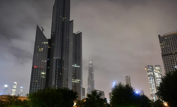 Grande Ville Affaires Dominée Par Les Éléments Pluie — Photo