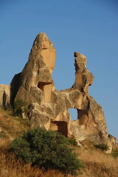 Gunung Yang Tidak Biasa Dan Batuan Individu Dalam Lanskap Kappadokia — Stok Foto