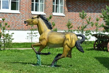 At arabaları ve atlar geçmişteki en mükemmel nakliye aracı.