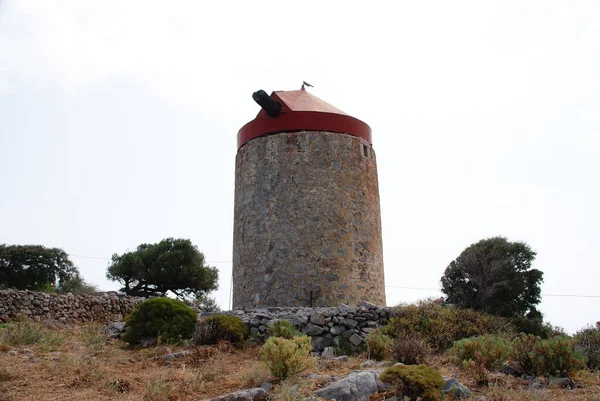 Ruinas Antiguos Molinos Adornan Paisaje Isla — Foto de Stock