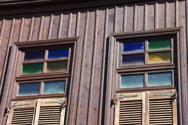 Kolorowe Szkło Vintage Oknie Bardzo Starego Domu — Zdjęcie stockowe