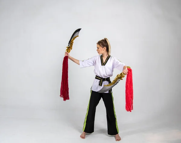 Beautiful Girl Black White Kimono Golden Swords — Stock Photo, Image