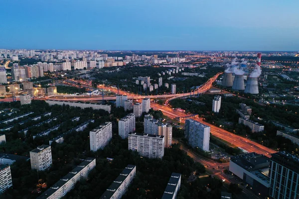 İHA 'dan çekilen büyük şehrin panoramik gece görüntüsü