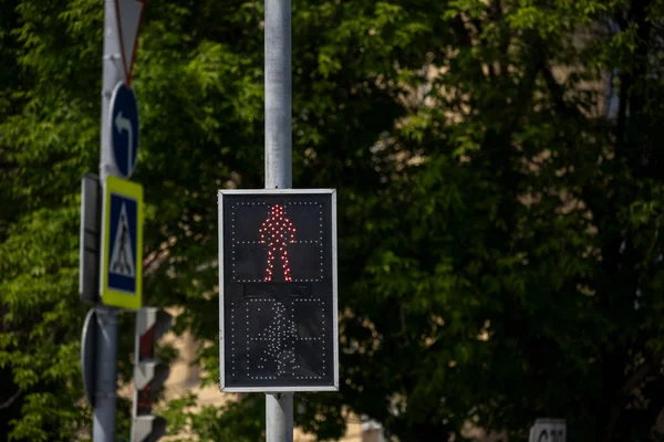 Elektronická Hodnotící Tabulka Pro Chodce Křižovatce — Stock fotografie