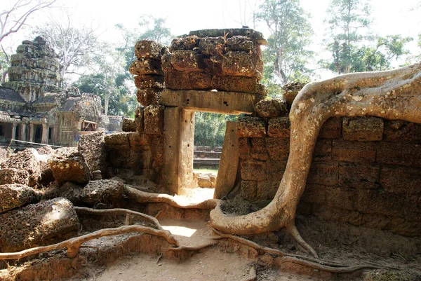 Estatuas Bajorrelieves Dioses Soluciones Arquitectónicas Complejo Histórico Angkor Watt —  Fotos de Stock