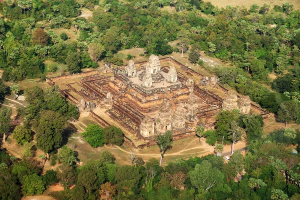 Antik tapınak kompleksi Angkor watt hava görüntüsü