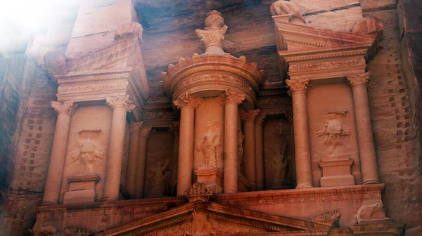 Anciens Bâtiments Rupestres Petra Dans Sud Jordanie — Photo