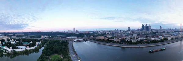 Panoramisch Uitzicht Stad Oude Vesting Rivier Bij Dageraad Gefilmd Vanaf — Stockfoto