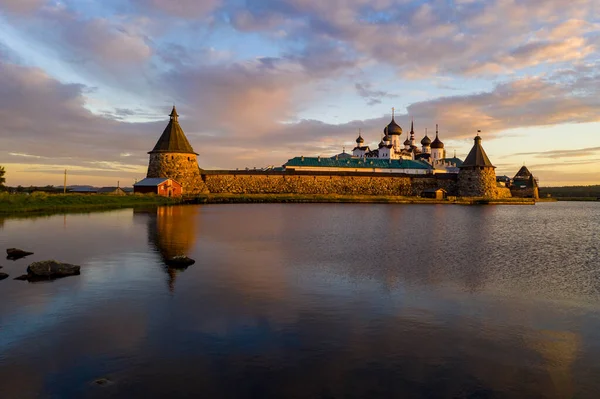 Παλιά Θέα Φρούριο Solovetsky Από Λίμνη Την Αυγή Γυρίστηκε Από — Φωτογραφία Αρχείου