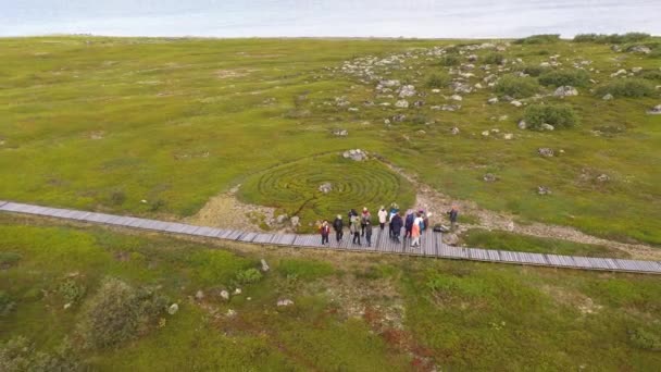 Antichi Labirinti Isola Deserta Nel Mare Bianco Estate Filmati Drone — Video Stock