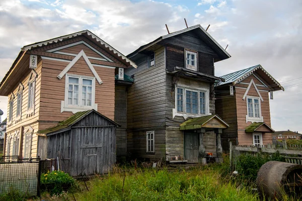 Пейзаж Северного Острова Рассвете Фоне Старинных Домов — стоковое фото