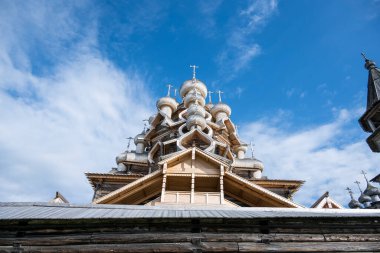 Kuzey mimarisinin eşsiz antik ahşap yapıları