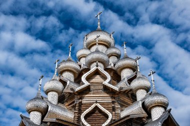 Kuzey mimarisinin eşsiz antik ahşap yapıları