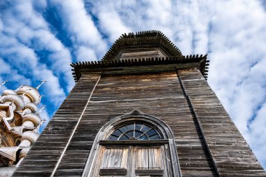 Kuzey mimarisinin eşsiz antik ahşap yapıları