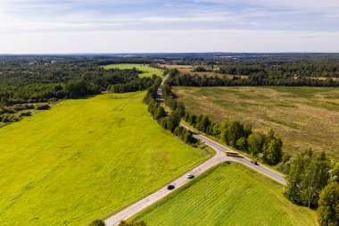 1812 savaşının yaşandığı Borodino arazisindeki eski bir manastır ve çevresi insansız hava aracından filme alındı.
