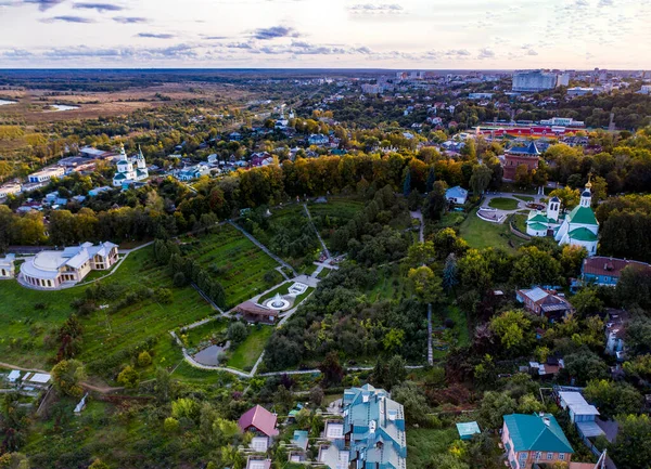 Панорамный Вид Старую Часть Города Древними Зданиями Церковь Снятую Беспилотника — стоковое фото