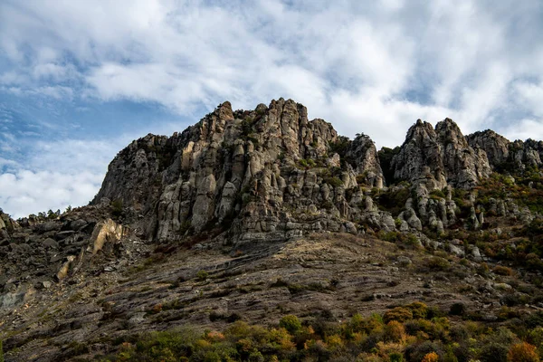 Berglandschap Herfst Met Blauwe Lucht Achtergrond — Stockfoto