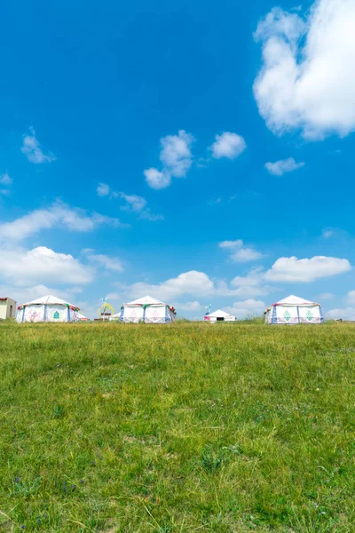 Jurta Jinyintanských Pastvinách Qinghai Čína — Stock fotografie