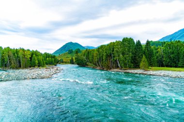 Yazın Hemu Nehri, Hemu köyü, Xinjiang, Çin