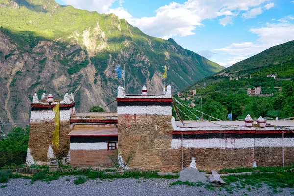Деревня Цзяо Тибетань Община Тибетцев Западе Китая Характерные Жилища Тибетских — стоковое фото