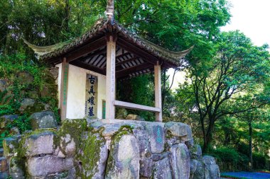 Huqiu 'daki Zhenniang mezarı, Suzhou