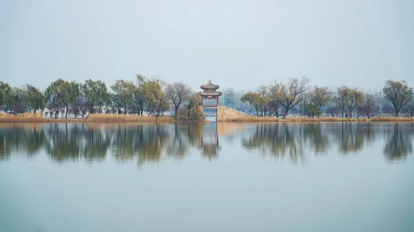 Jesień Zachodnim Brzegu Jeziora Kunming Pekin Chiny — Zdjęcie stockowe