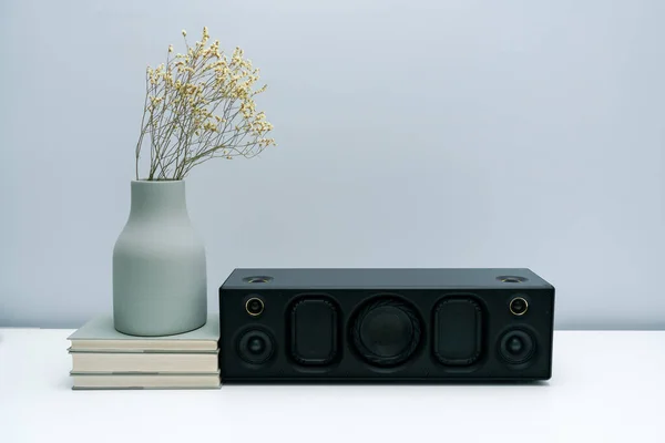 Bluetooth Speaker Vaas Wit Bureaublad — Stockfoto