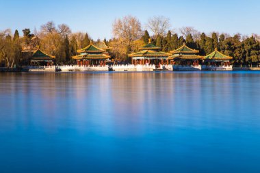 Beihai Park, Pekin, Çin 'de Beş Ejder Köşkü