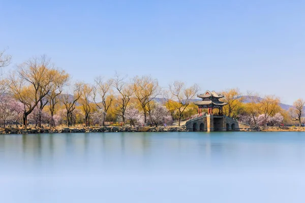 Wieża Jingming Pałacu Letnim Pekin Chiny Wiosna Zachodniego Brzegu Pałacu — Zdjęcie stockowe