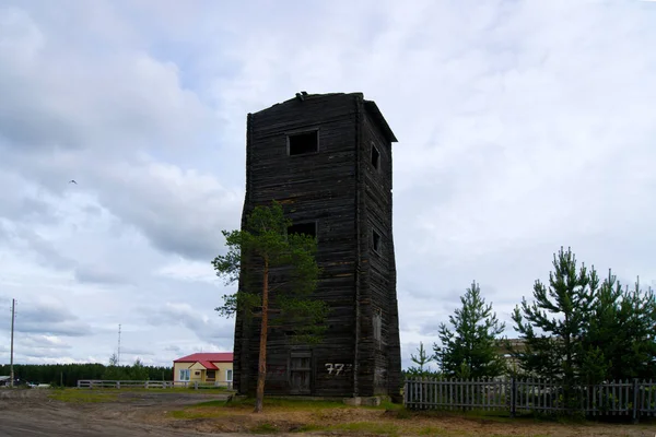 Старая Заброшенная Водонапорная Башня Деревне — стоковое фото